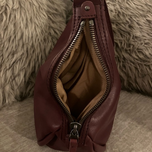 Lucky Brand Leather Shoulder Bag - Picture 5 of 16